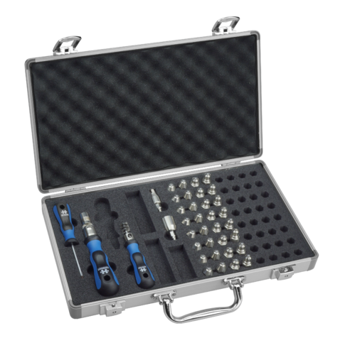 Large stud case - with 32 studs